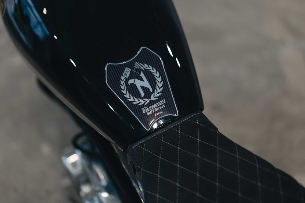Norton Commando 961 (cafe racer / nu Triumph, Scrambler)