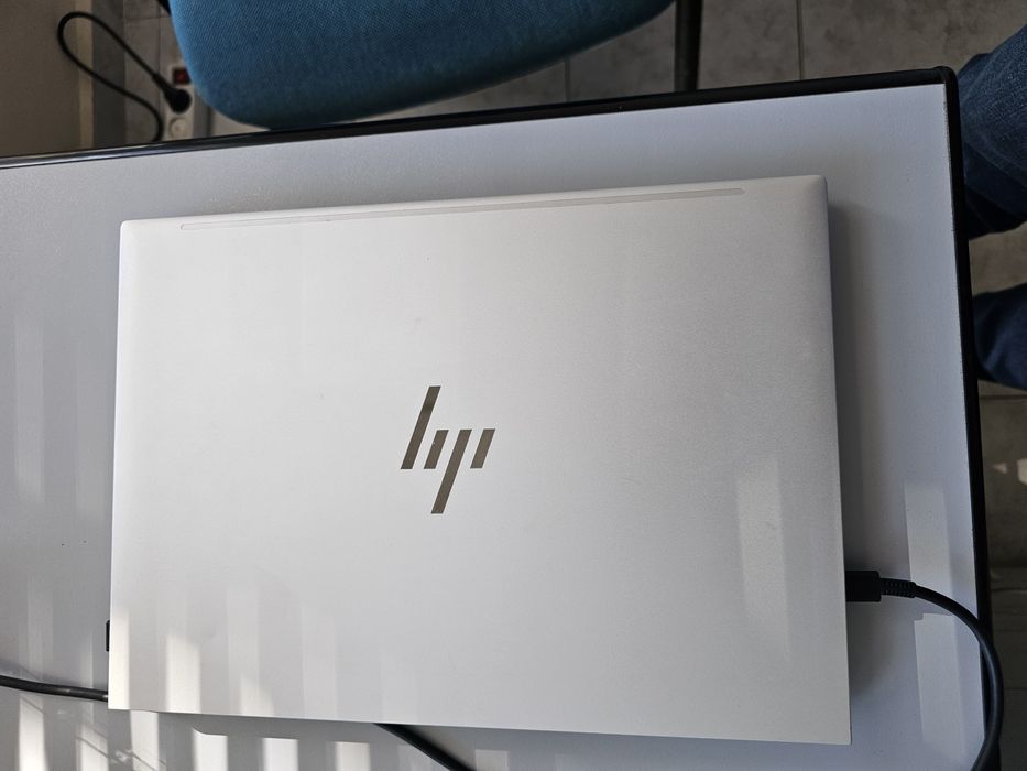 Лаптоп HP EliteBook G9 i7-1255U, 32GB(2x16GB) 14" IPS, 512GB ГАРАНЦИЯ