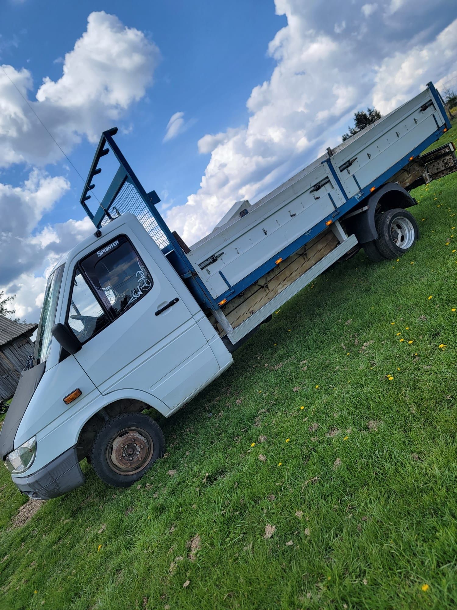 Vând Mercedes sprinter