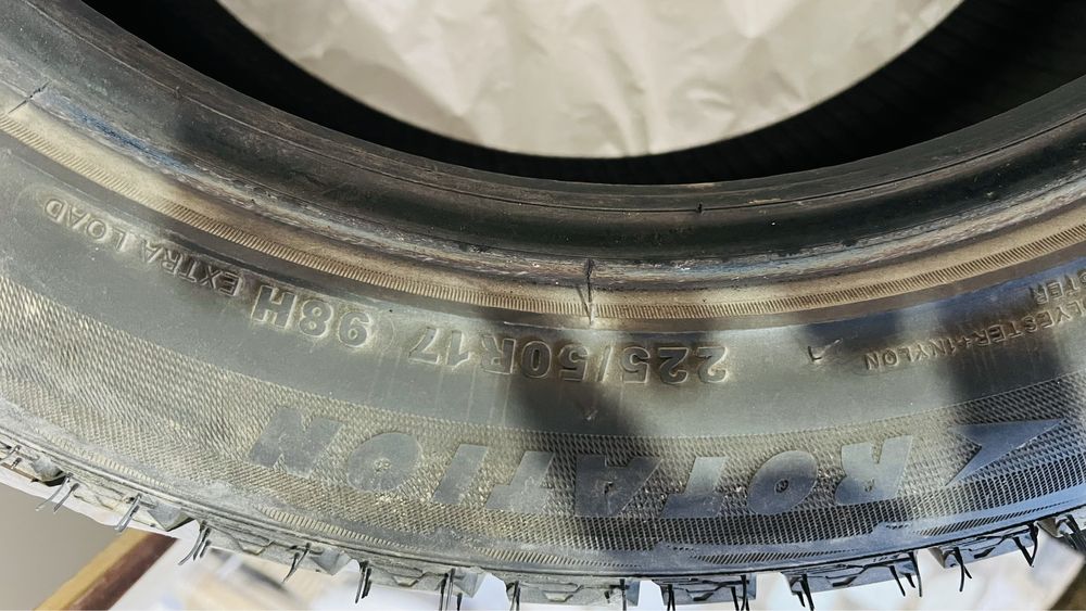 Продам зимние шины