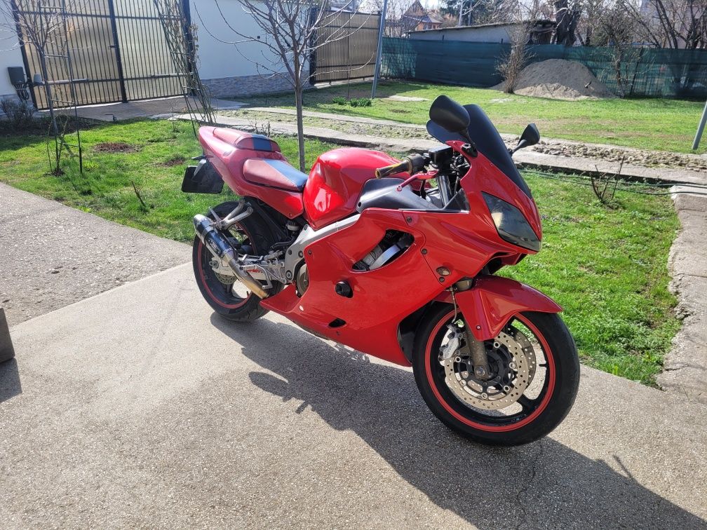 Honda CBR 600F4i Sport