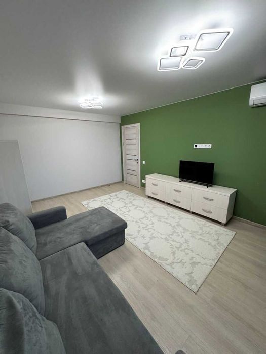 Дава се под наем Двустаен апартамент в София, Люлин 7 - 69 кв.м за 350 € - Снимка #2