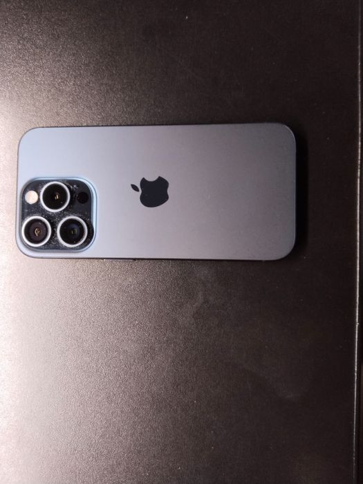 Продам Iphone 15 pro 256 gb
