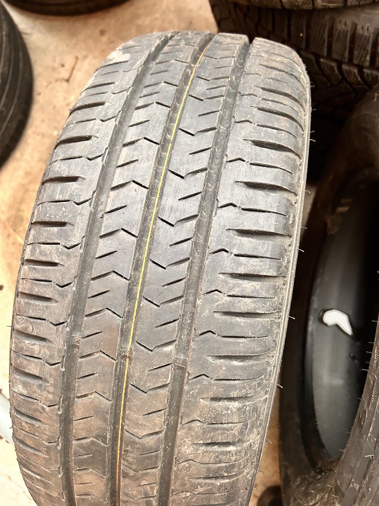 2бр 215/65/15C Nexen