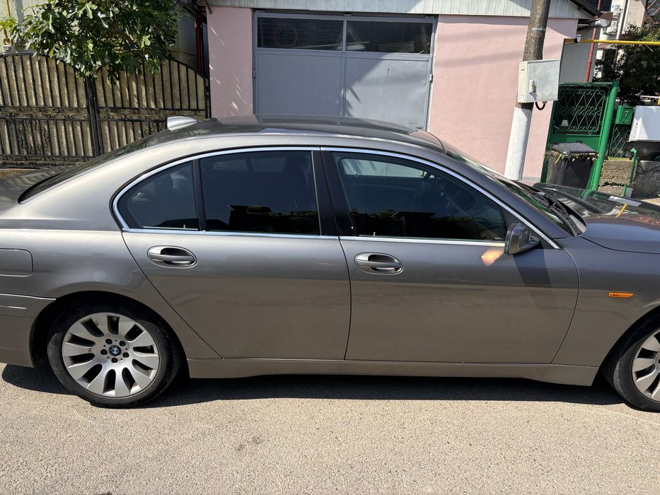 BMW seria 7 e65