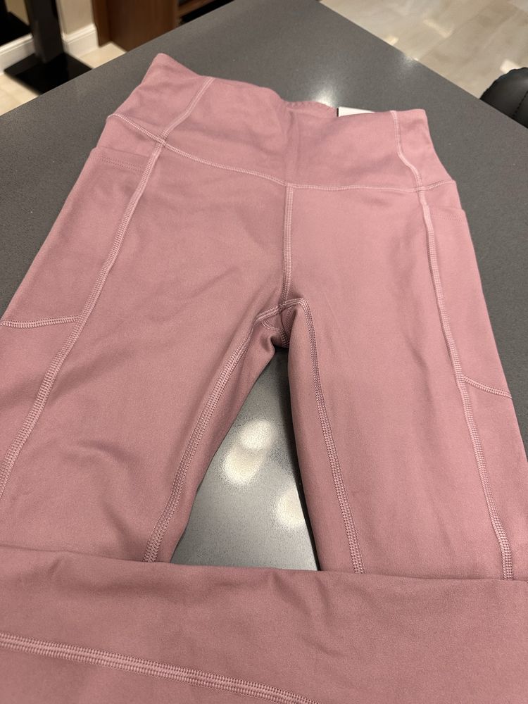 Нови клинове Victoria’s Secret, ZeroFit, долнище Armani, xs
