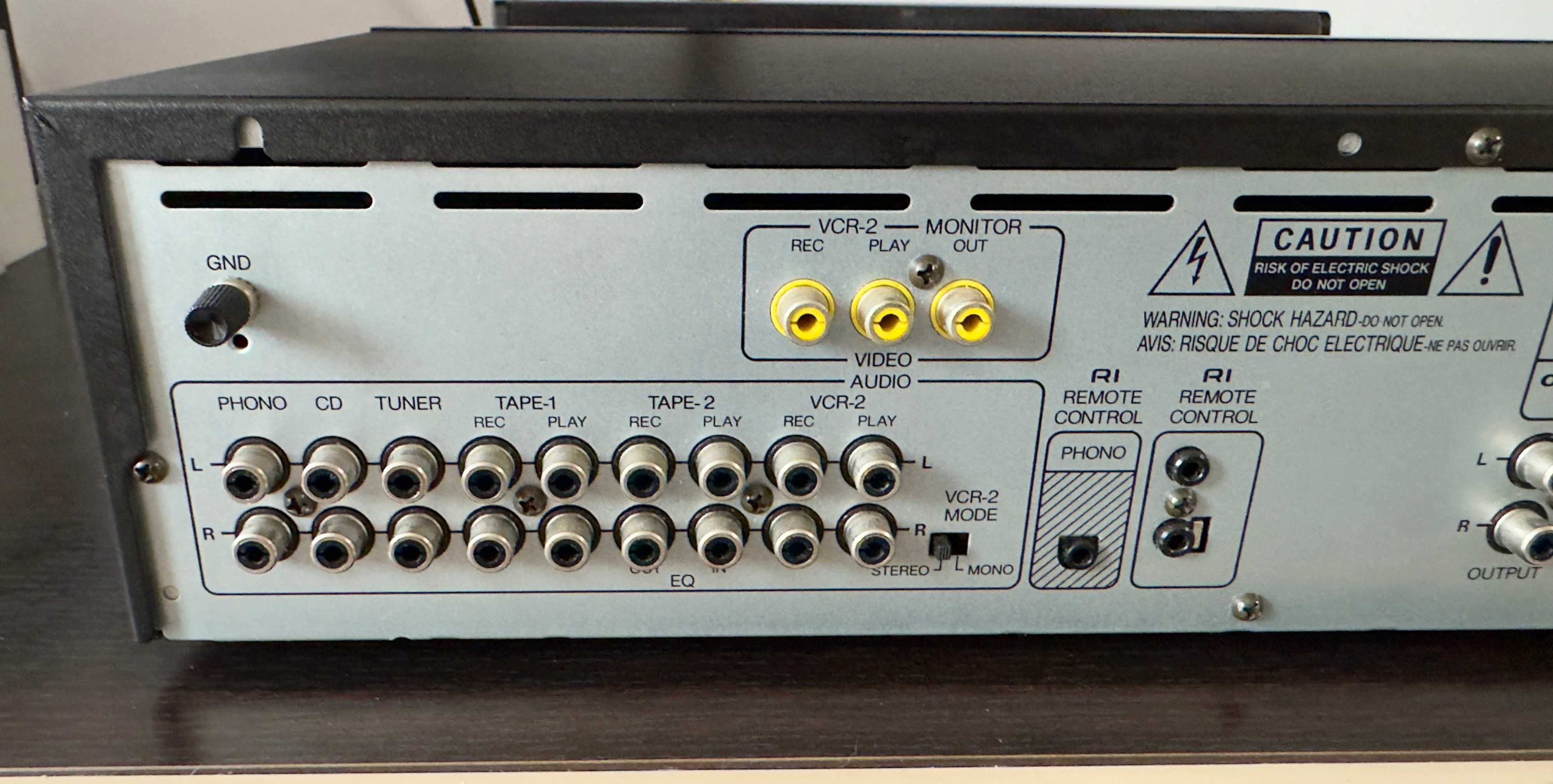 Preamplificator Onkyo P-3160 impecabil ideal pentru pickup vinil