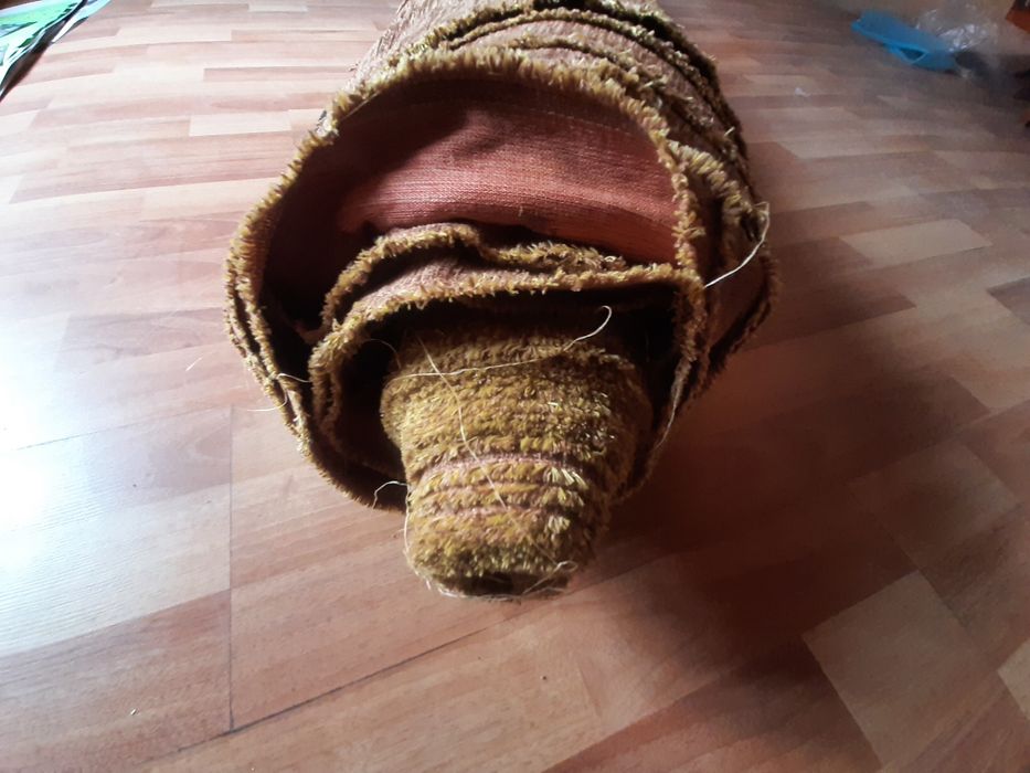 Дамаска - с кадифена повърхност