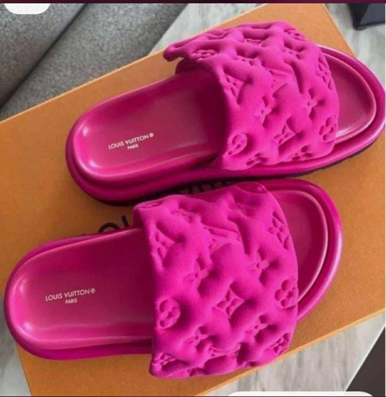 Papuci Louis Vuitton Pink(Roz)