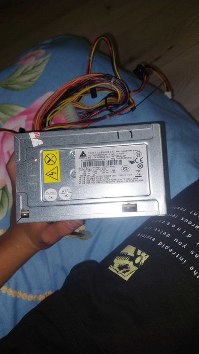 Sursă PC Delta Electronics 250W
(DPS-250AB-20 D)