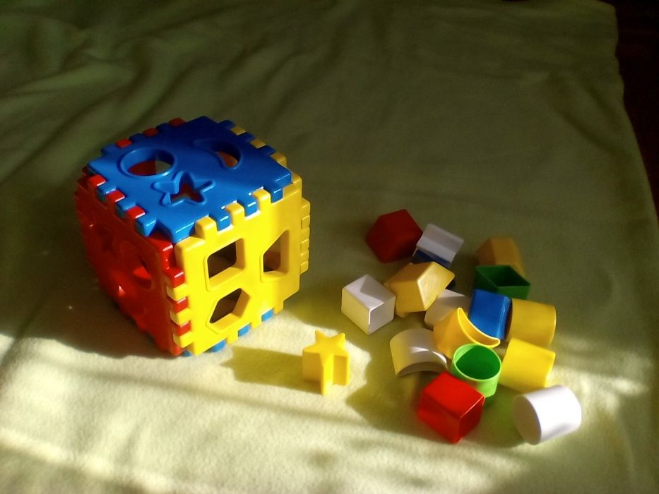 Табуретка / кутия Lego; Дидактически куб