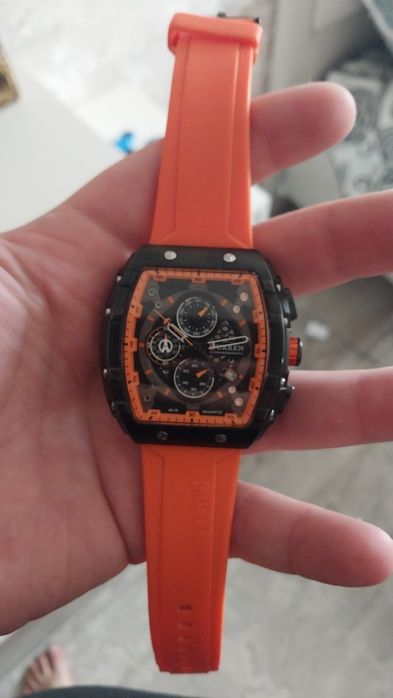 Продам часы в идеальном состоянии