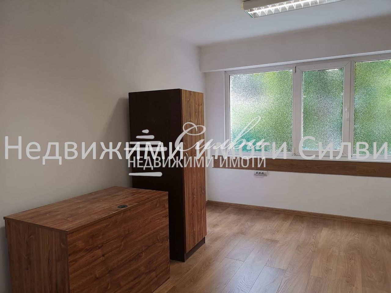 Дава се под наем Магазин в Шумен, Център - 55 кв.м за 475.83 € - Снимка #3