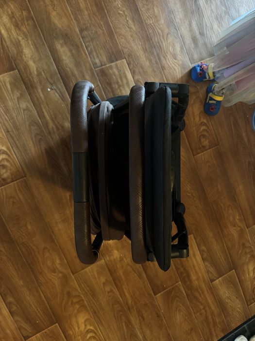 продам НОВУЮ коляску