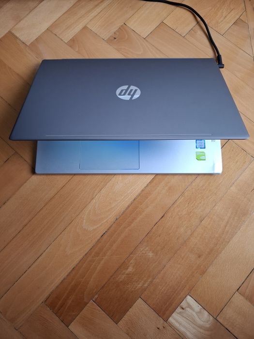 Laptop Hp Pavilion 15•i5•gen.8•SSD •video dedicată