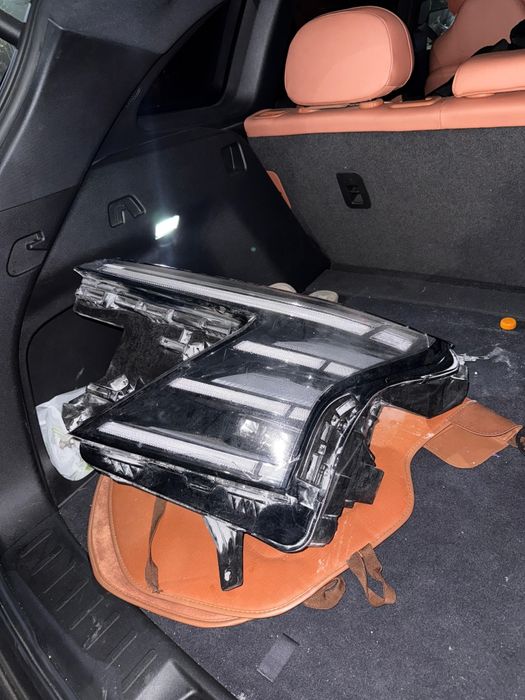 Продам передние фары Changan Cs75