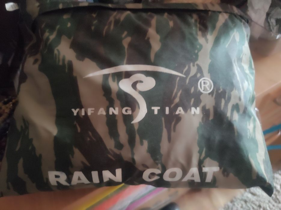 Продам камуфляжный костюм