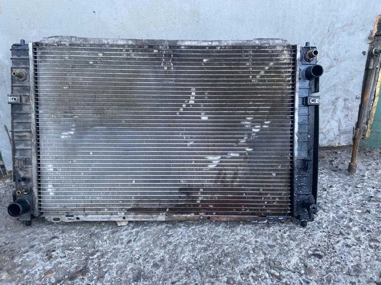 радиатор охлаждения на Ford Escape или на Мазда Трибут