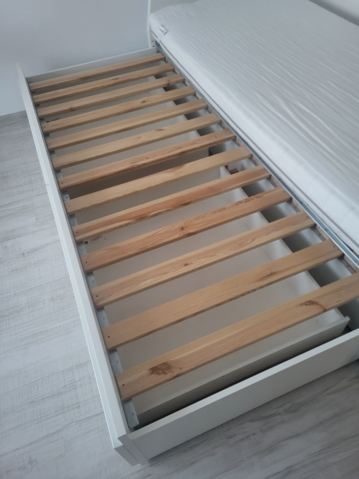 Pat extensibil  IKEA 2sertare/2saltele