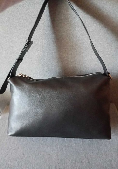 Чанта дамска. Естествена кожа. Черен.