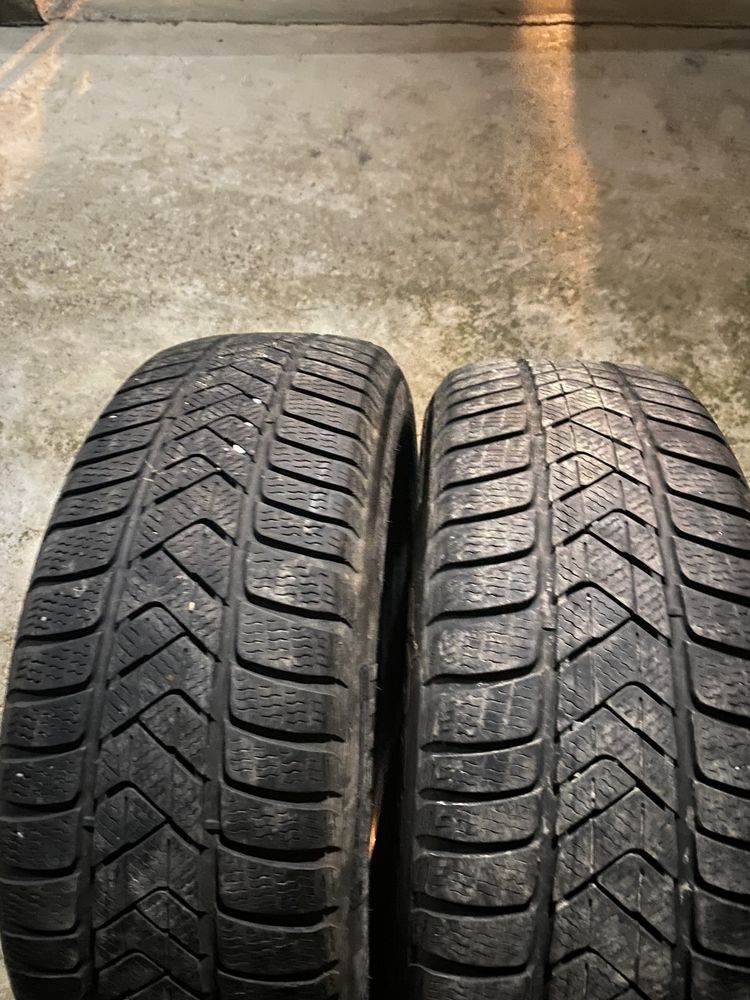 2 Cauciucuri iarna 225/55/17 Pirelli