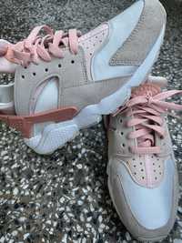Nike huarache розови