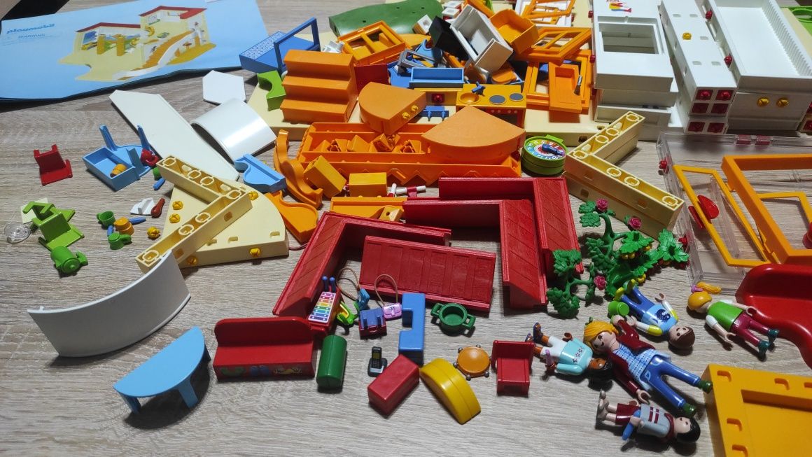 Lego Playmobil City life - Creșă Raza Soarelui 5567, 394 piese