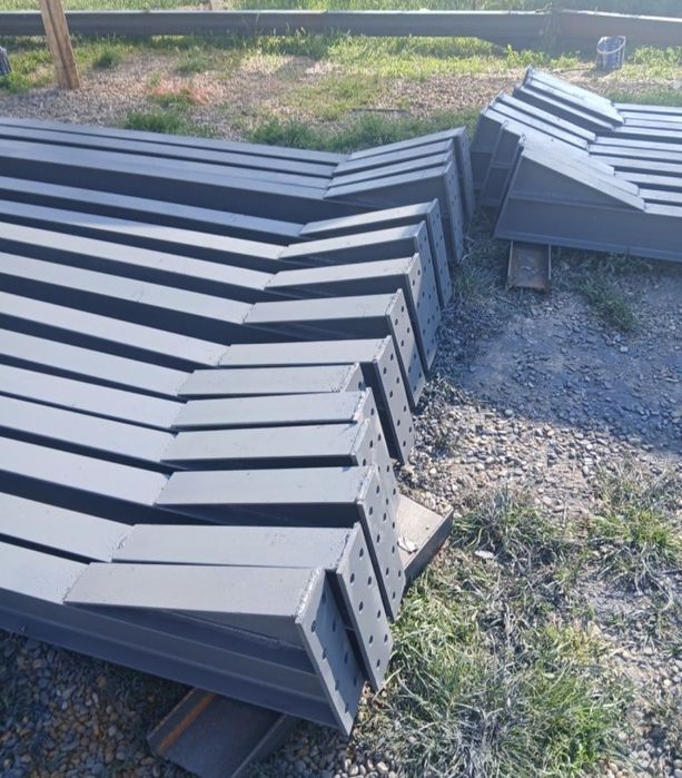 Schimb cu auto hale si structuri metalice.

Avem pe stoc diferite dim