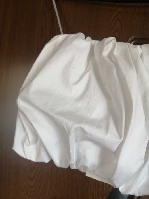 Bustiera alba bufanta ZARA cu eticheta nepurtata masura M top dama