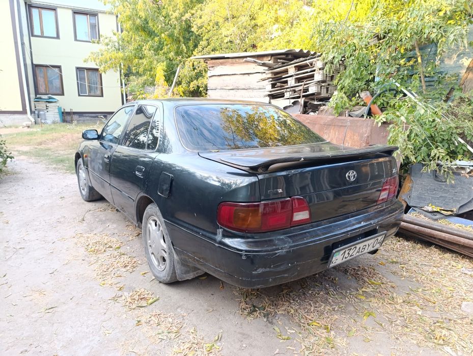 Продам срочно. Тойота камри 10