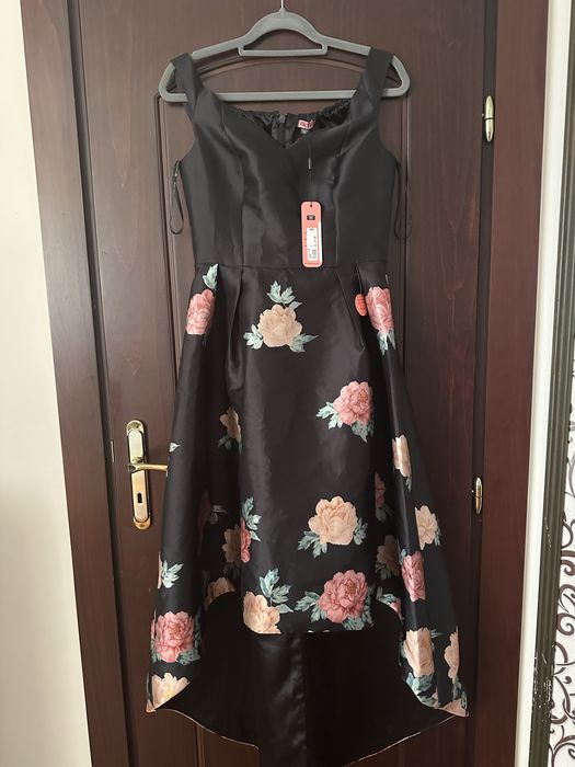 Дамска официална рокля