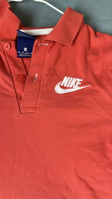 тениска Nike с яка
