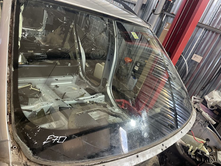 Предно стъкло БМВ Х5, Е70 (staklo bmw x5, e70)