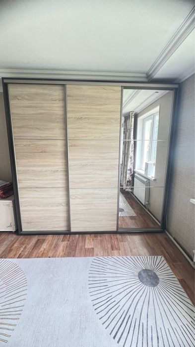 Продается Шкаф с тумбой в хорошем состояний за 50000