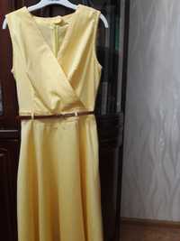 Платье х/б, Турция,  красивое , модного жёлтого цвета.