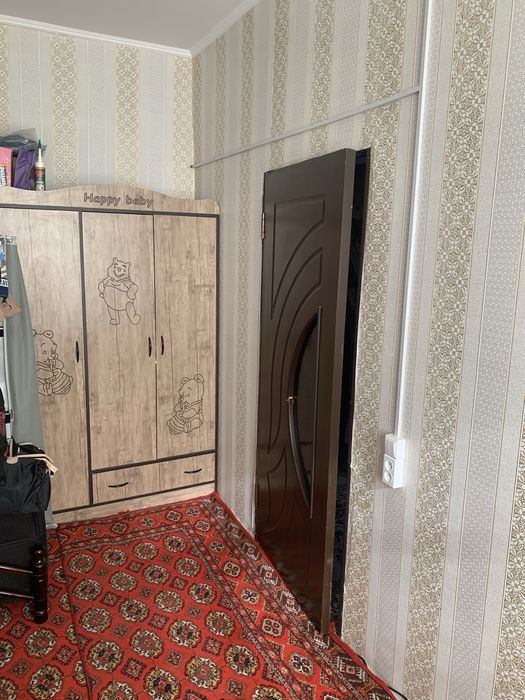 Uy sotiladi 1 xona 2 xona qilingan