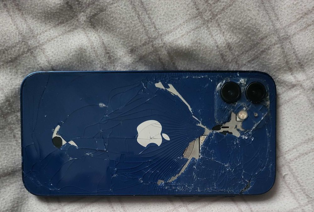 Iphone 12 pentru Piese