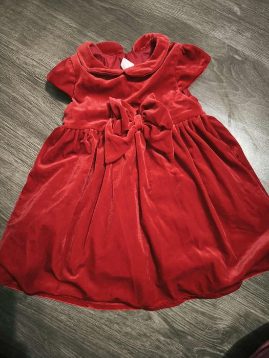 Бебешки  дрехи .