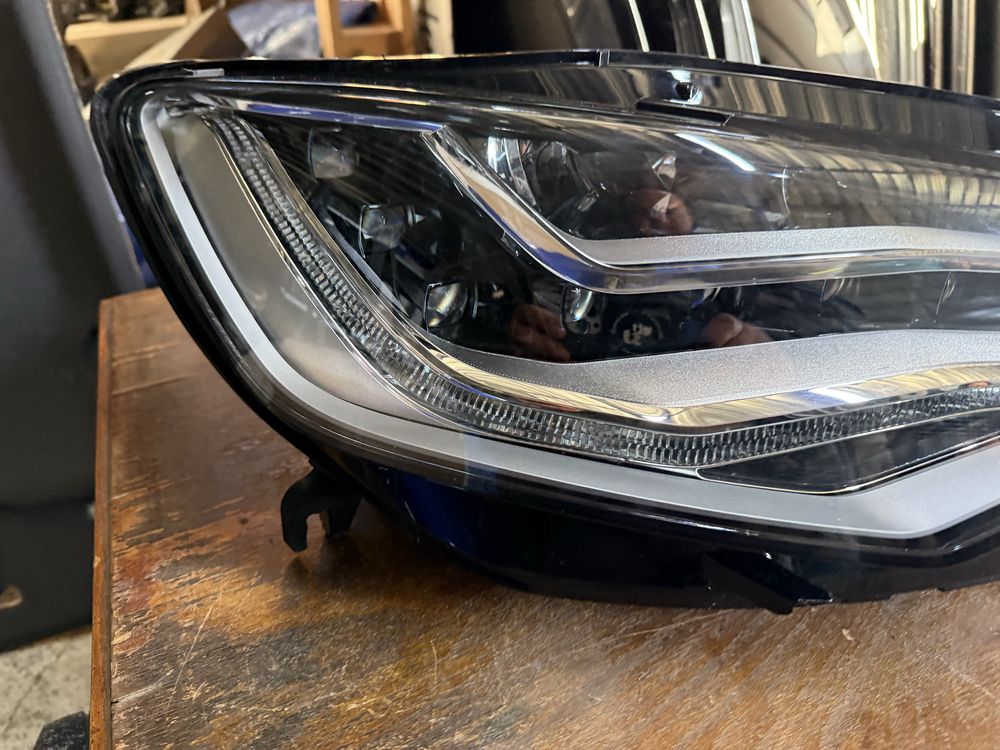 Оригинален фар Audi a6 C7 4g full led hella 4g0941004 десен ляв фарове