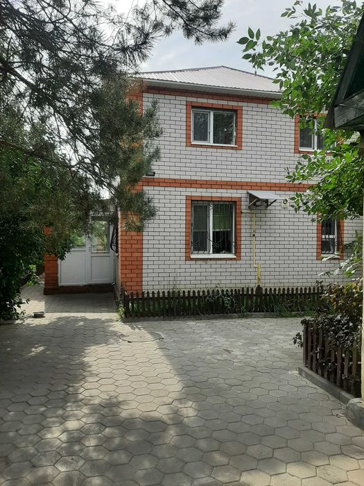 Дом с участком, ландшафтный дизайн.