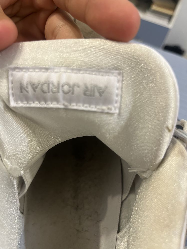 Air Jordan 4 Pure Money