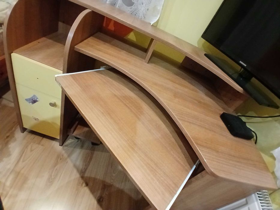 Ъглово бюро (използвано)