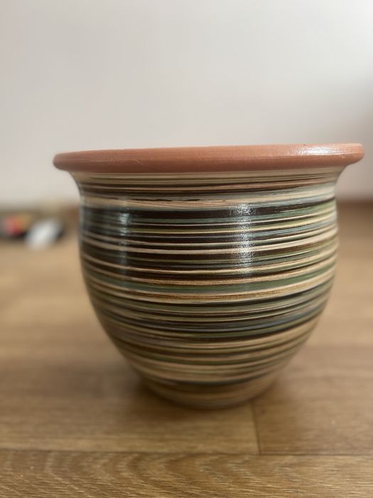 Горшок глиняный 25 см диаметр, 21 см высота