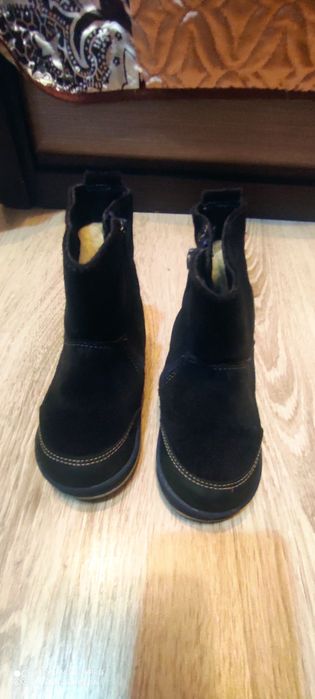 Продам детский зимние ботинки