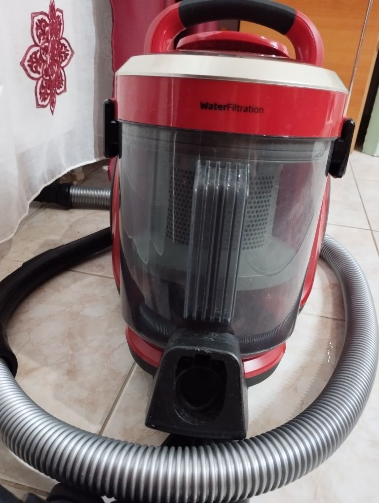 Aspirator beko cu filtrare in apa