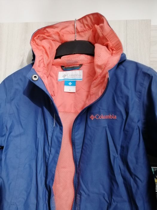 Geaca Columbia fete 134-140cm, de toamnă, anti vânt