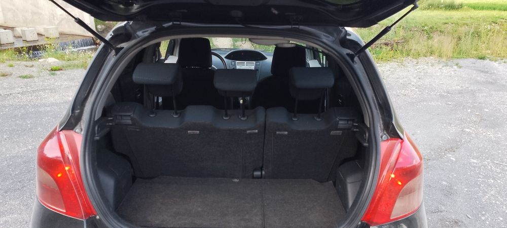 vand yaris 2008 in stare f buna