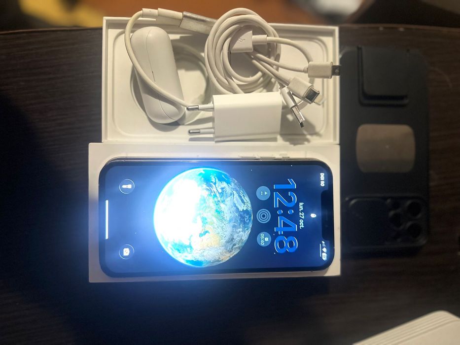 Iphone 12 pro max gold