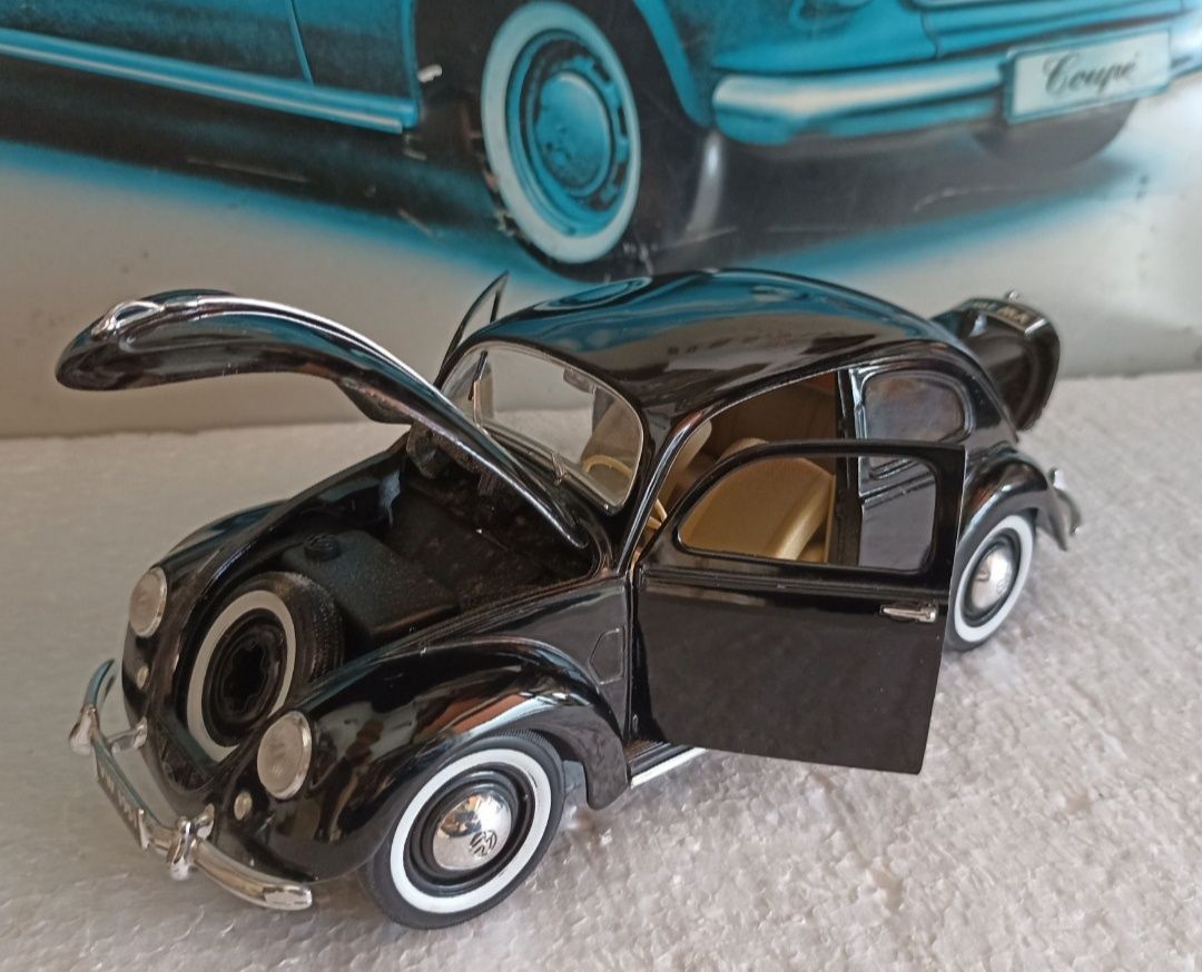 Volkswagen Sedan 1951 macheta auto la scara 1:18, maisto