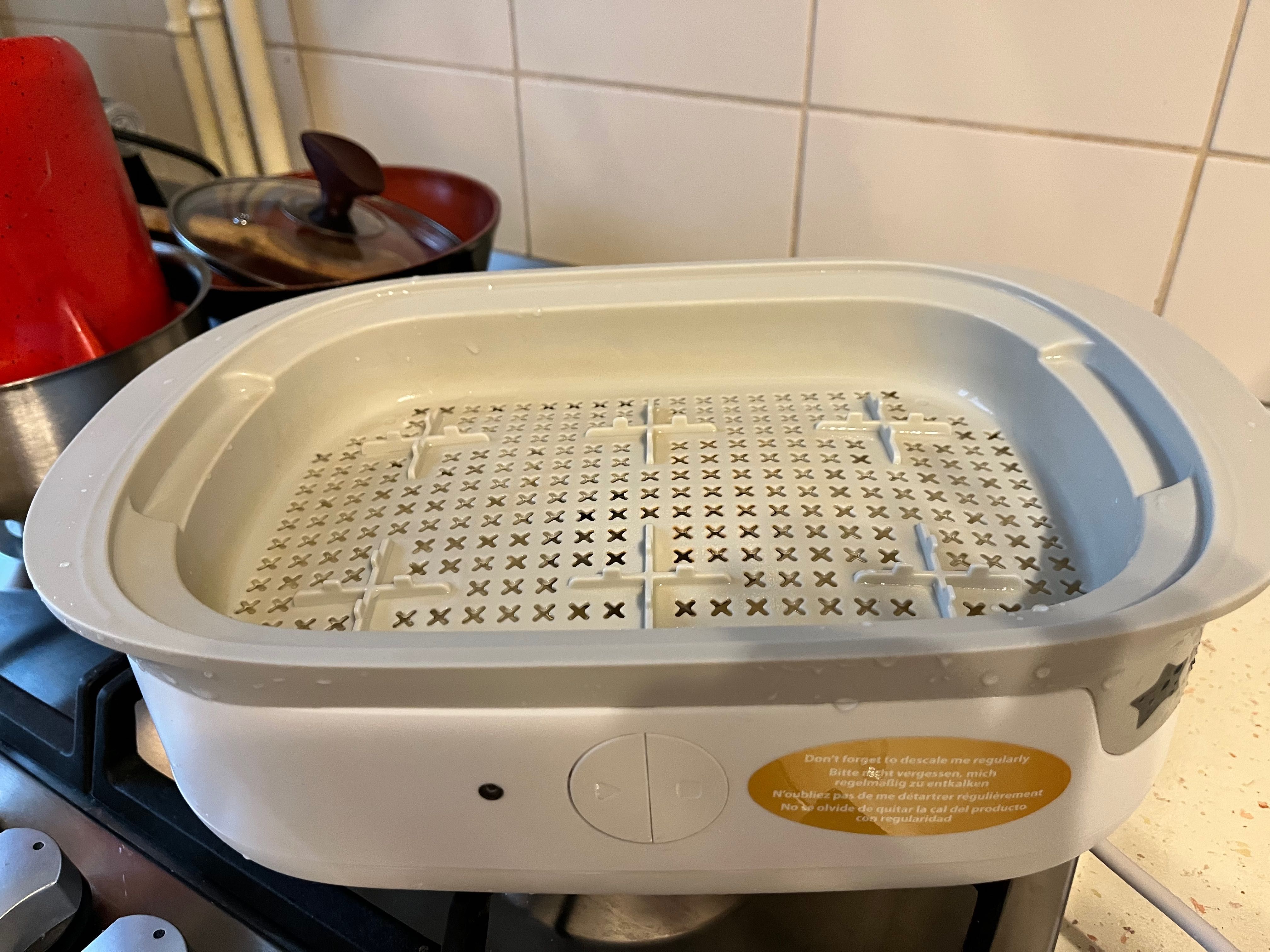 Sterilizator biberoane Tommee Tippee